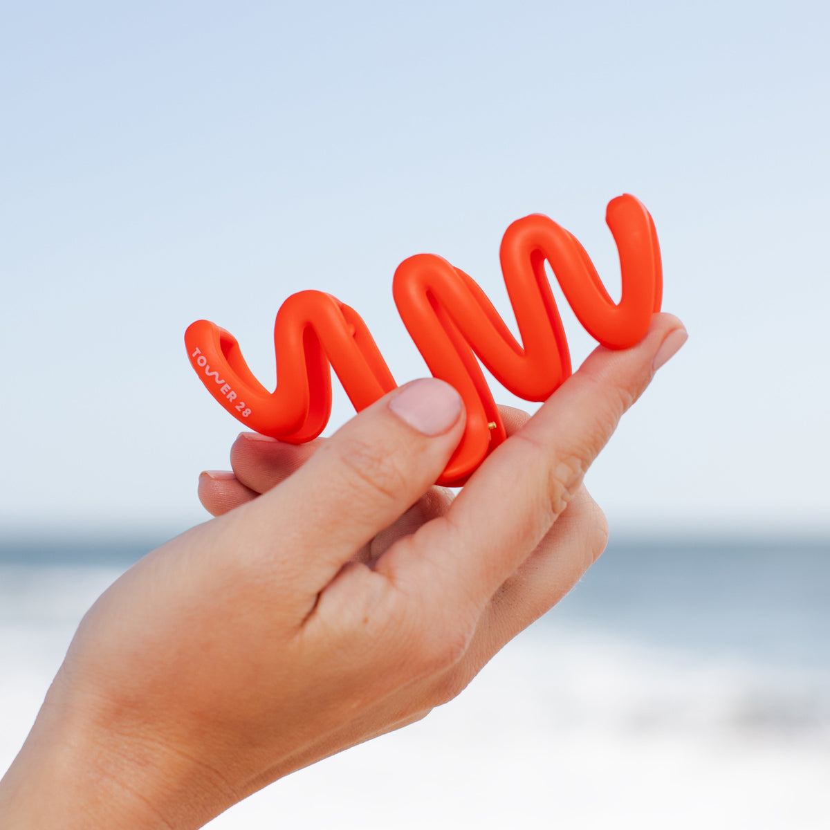 The ‘W’ Claw Clip T5